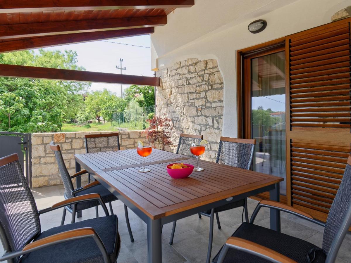 Larissa By Rent Istria