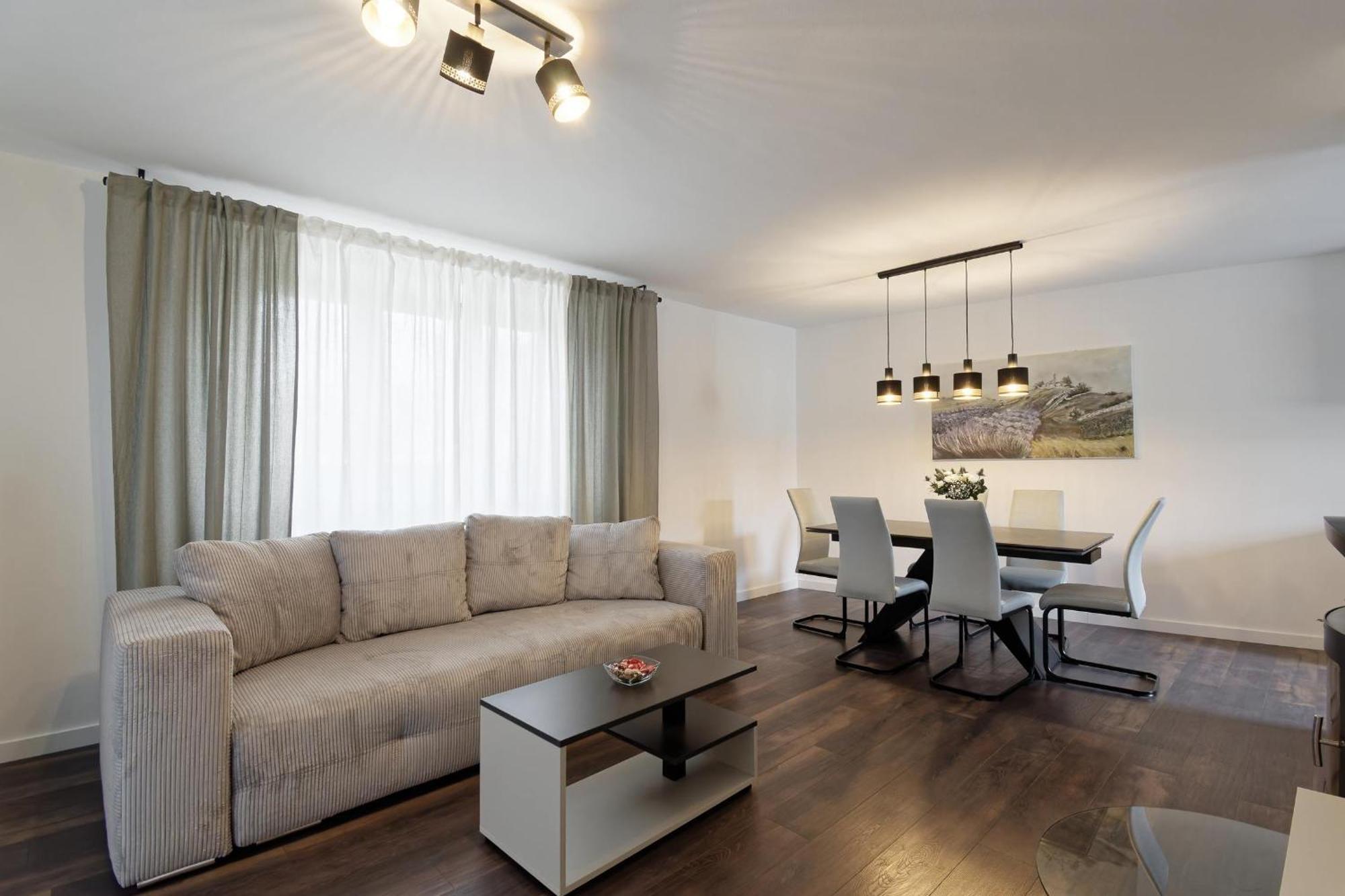 Larissa By Rent Istria Apartman *