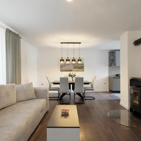 Apartment Larissa By Rent Istria Višnjan Buitenkant foto