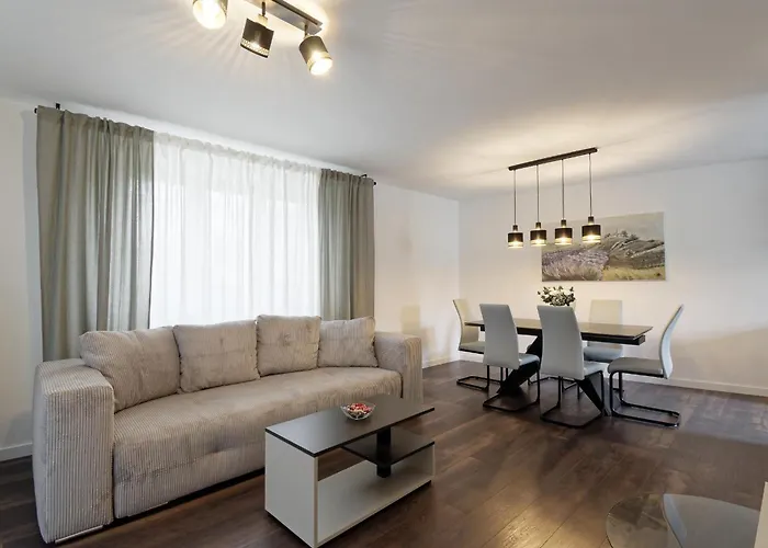 Apartment Larissa By Rent Istria