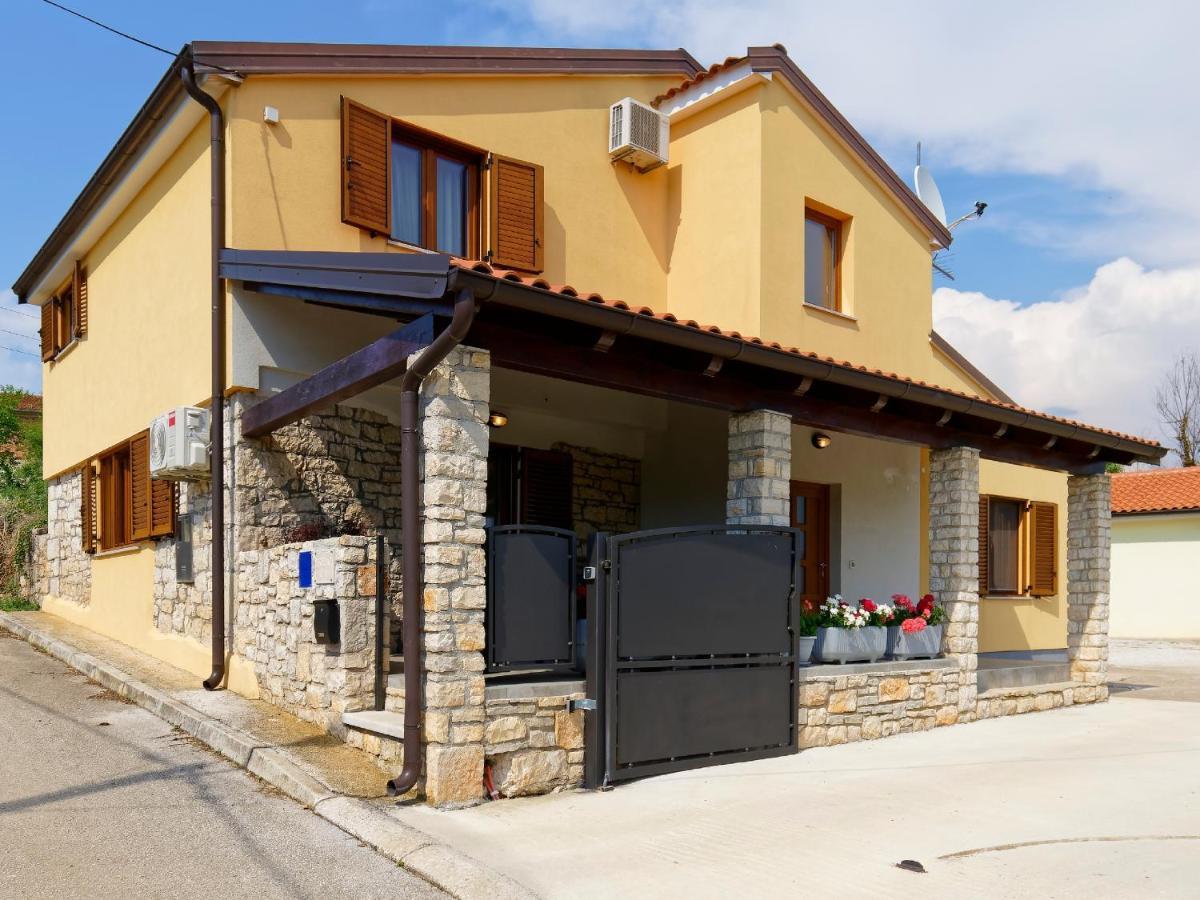 Larissa By Rent Istria