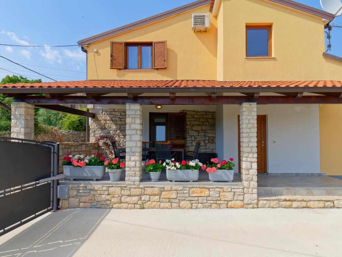 Larissa By Rent Istria Apartment